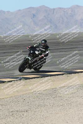 media/Oct-13-2025-Moto Forza (Mon) [[a66d839500]]/4-C Group/Session 2 (Bowl)/